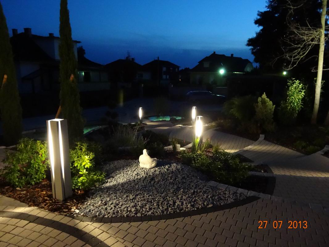 Aménagement d'une maison région Haguenau - Espace extérieur - Luminaire Labyrinthe  DELTA LIGHT